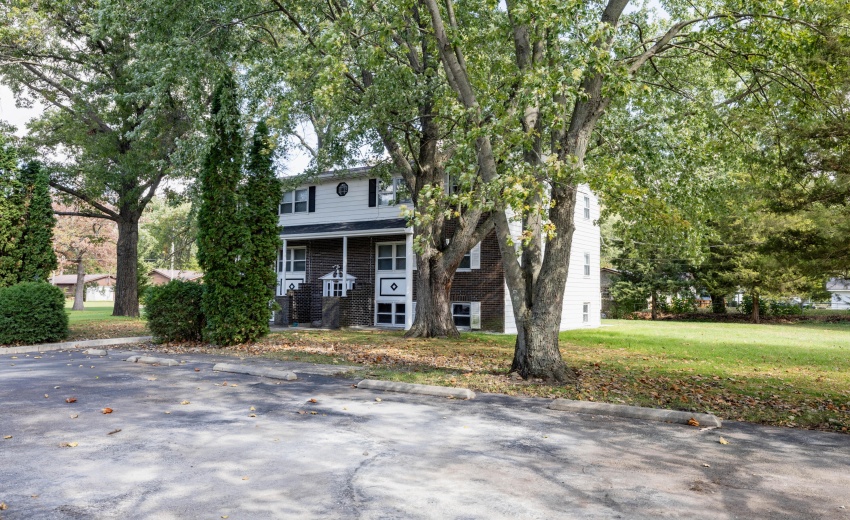 8943 N 300 W Lake Village-02