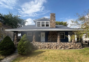6126 Harrison Avenue, Hammond, Indiana, 4 Bedrooms Bedrooms, 8 Rooms Rooms,2 BathroomsBathrooms,Residential,For Sale,Harrison,NRA828981