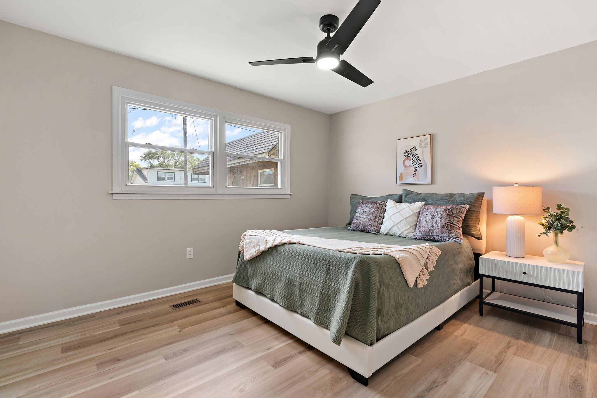 5-web-or-mls-DSC08486