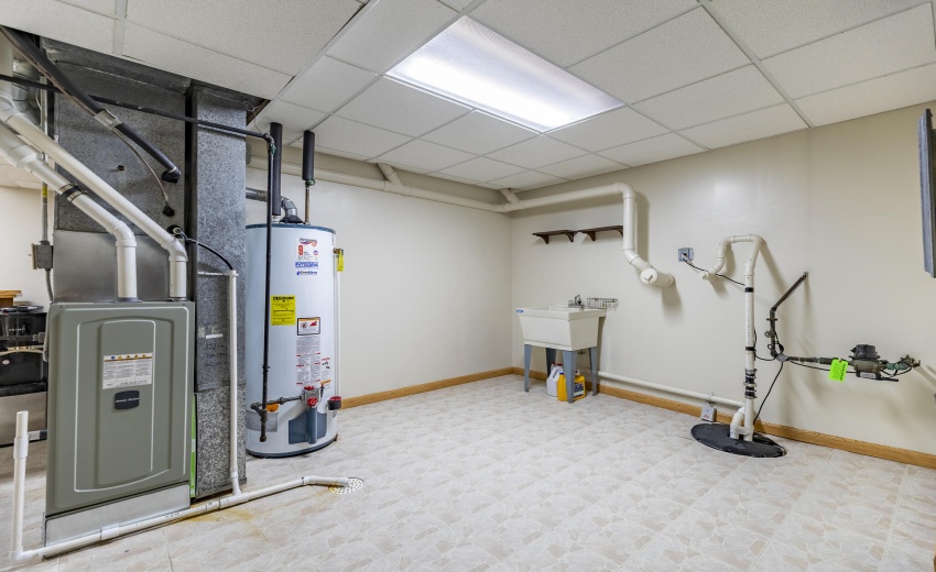 4934 Oriole Ave-furnace