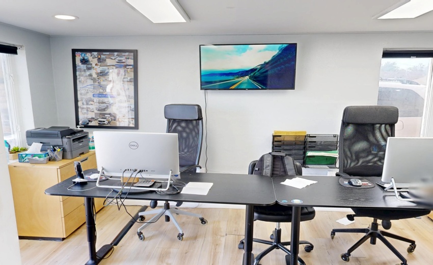 7340 Calumet Ave Sales Office