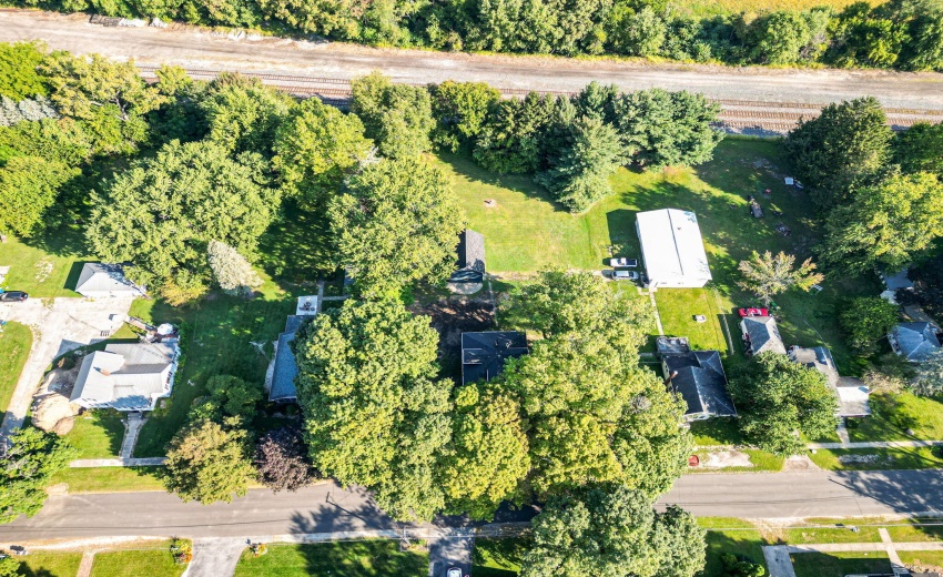 37-web-or-mls-411-hamilton-st