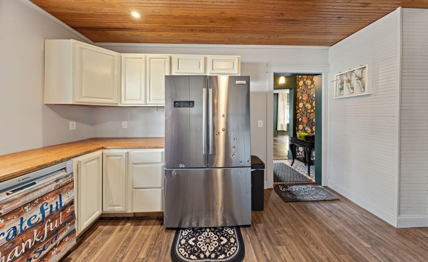 15-web-or-mls-411-e-hamilton-st