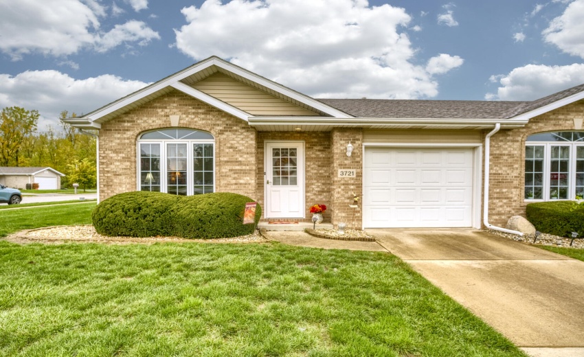 3721 Sandalwood Drive, Highland, Indiana, 2 Bedrooms Bedrooms, 5 Rooms Rooms,1 BathroomBathrooms,Residential,For Sale,Sandalwood,NRA829621