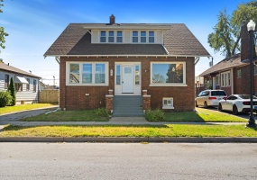 38 Condit Street, Hammond, Indiana, 6 Bedrooms Bedrooms, 10 Rooms Rooms,3 BathroomsBathrooms,Residential,For Sale,Condit,NRA829662