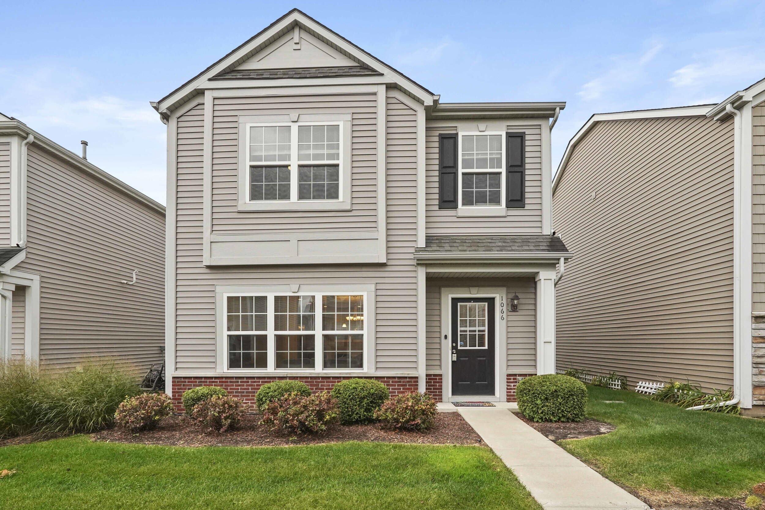 1066 115th Court, Crown Point, Indiana, 2 Bedrooms Bedrooms, 7 Rooms Rooms,3 BathroomsBathrooms,Residential,For Sale,115th,NRA829782