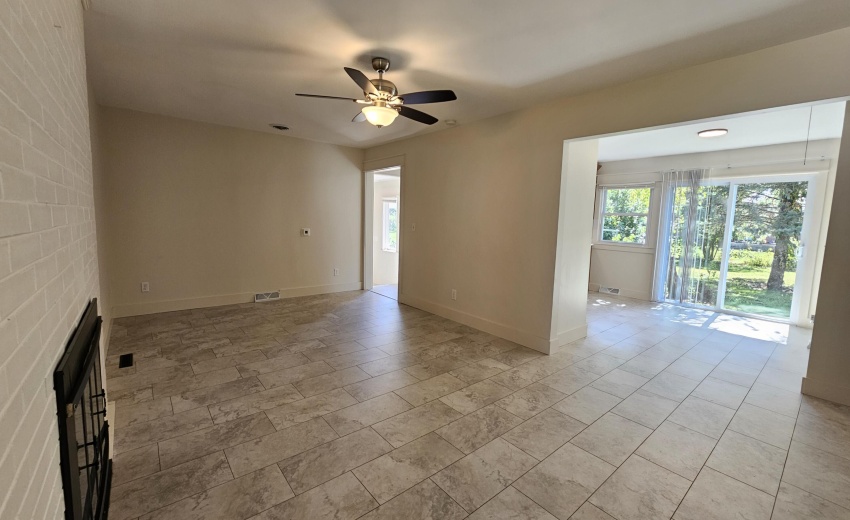 Living room to dining area