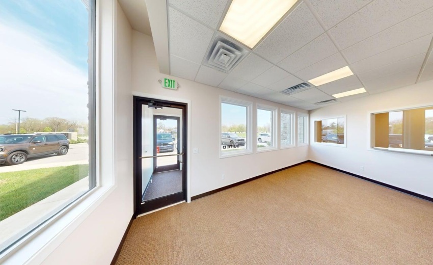 125-East-Shore-Parkway-04222026_103010