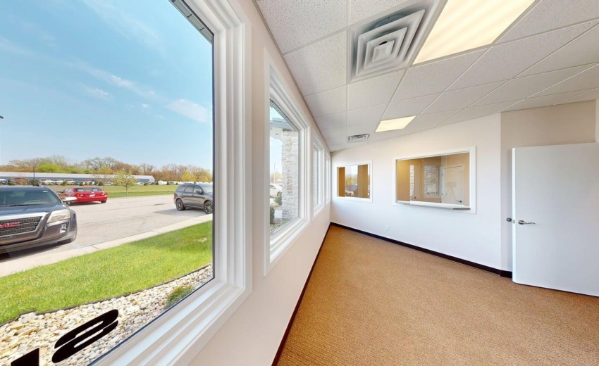 125-East-Shore-Parkway-04222026_102710