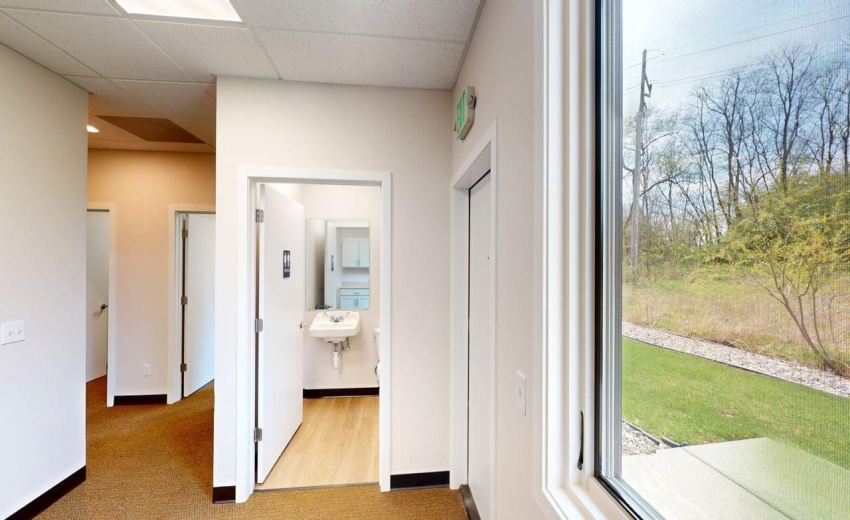 125-East-Shore-Parkway-04222026_102444