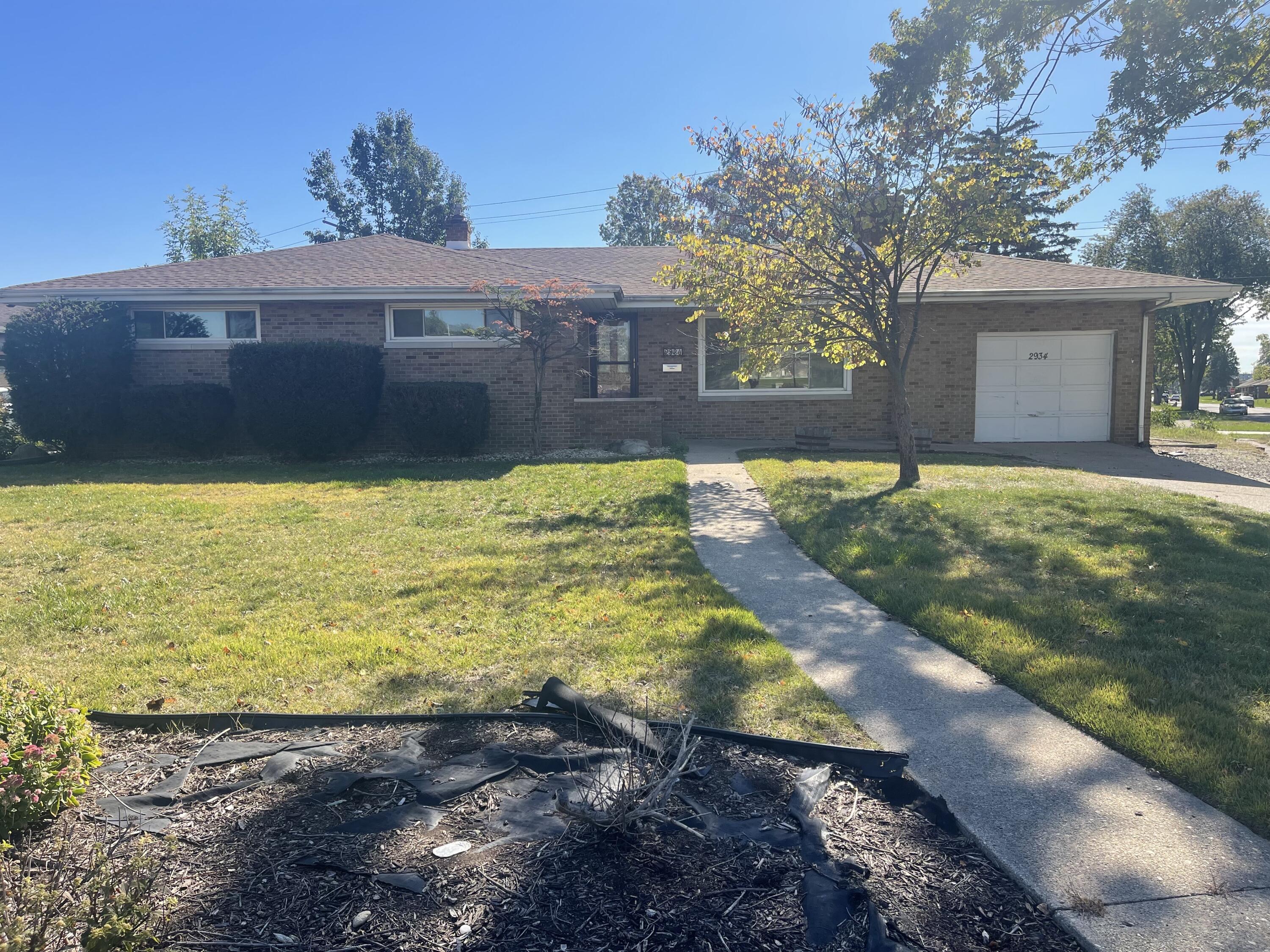 2934 173rd Street, Hammond, Indiana, 3 Bedrooms Bedrooms, 6 Rooms Rooms,2 BathroomsBathrooms,Residential,For Sale,173rd,NRA829852