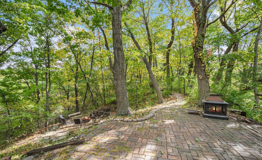 035_251023-1skylinedr-06_504