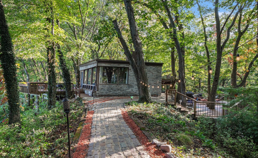 003_251023-1skylinedr-68_691