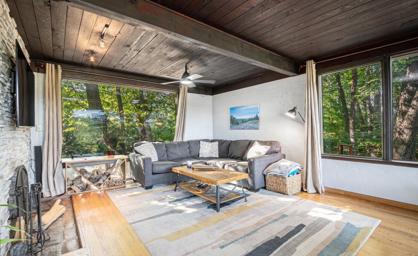 010_251023-1skylinedr-30_211