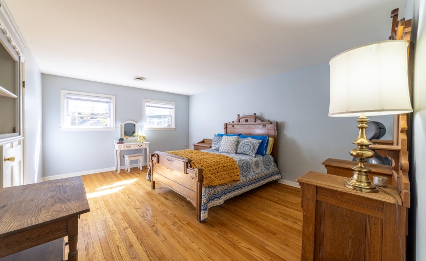 Second bedroom upper 1