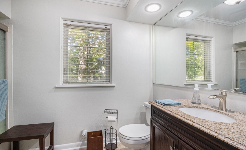 251024-6233grandblvd-19_524