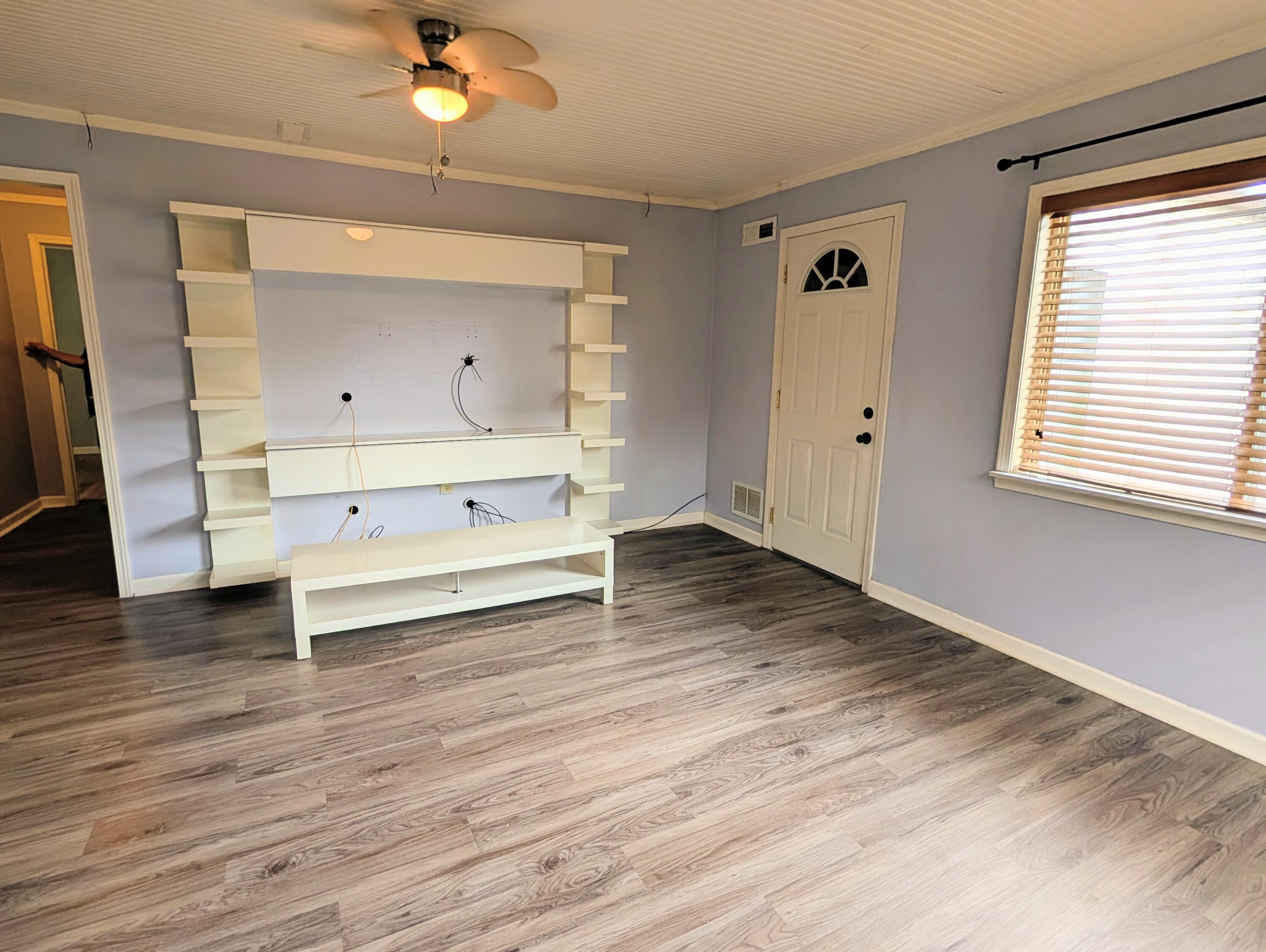 PXL_20251014_175818978.MP~2