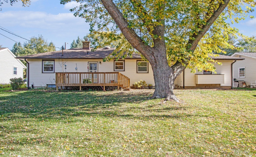 012_251028-1207kenwoodave-22_7