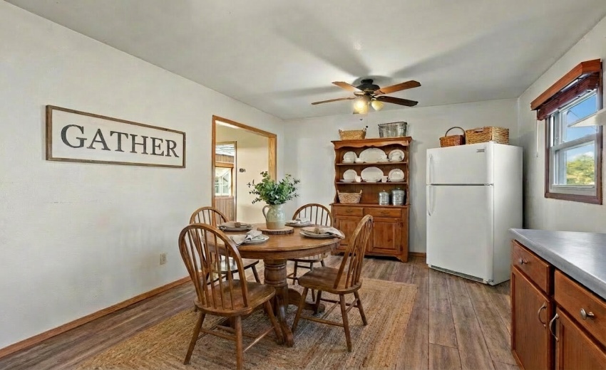 Dining Area/Kitchen