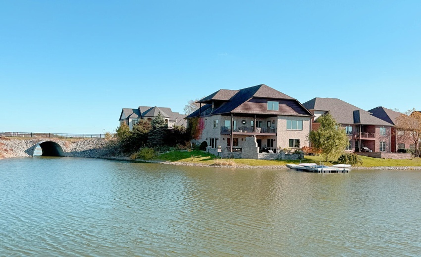 20251102_180932176_iOS