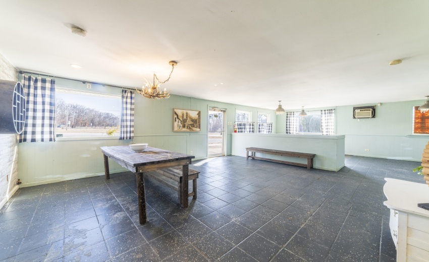 DDiningRoseEllen0014