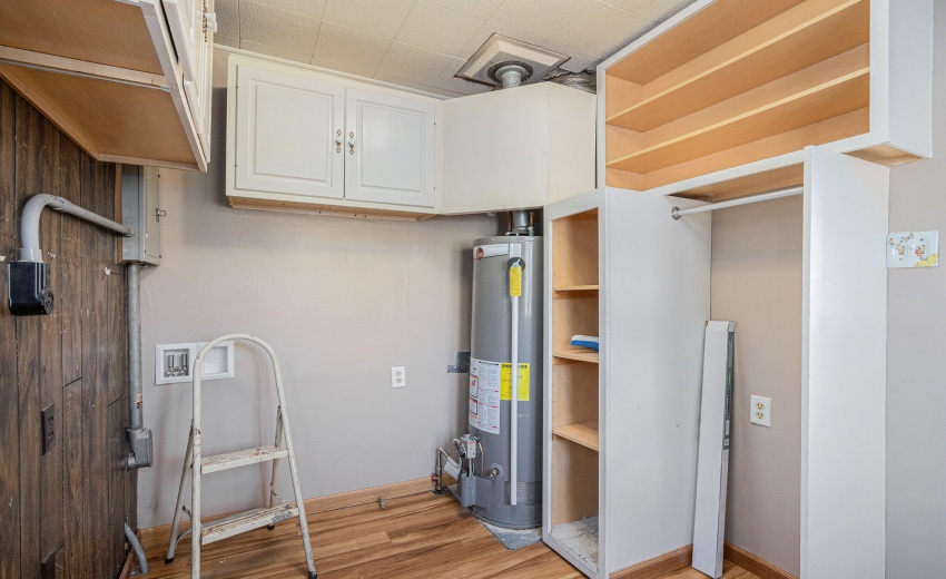 013_251103-2593hamstromrd-29_83