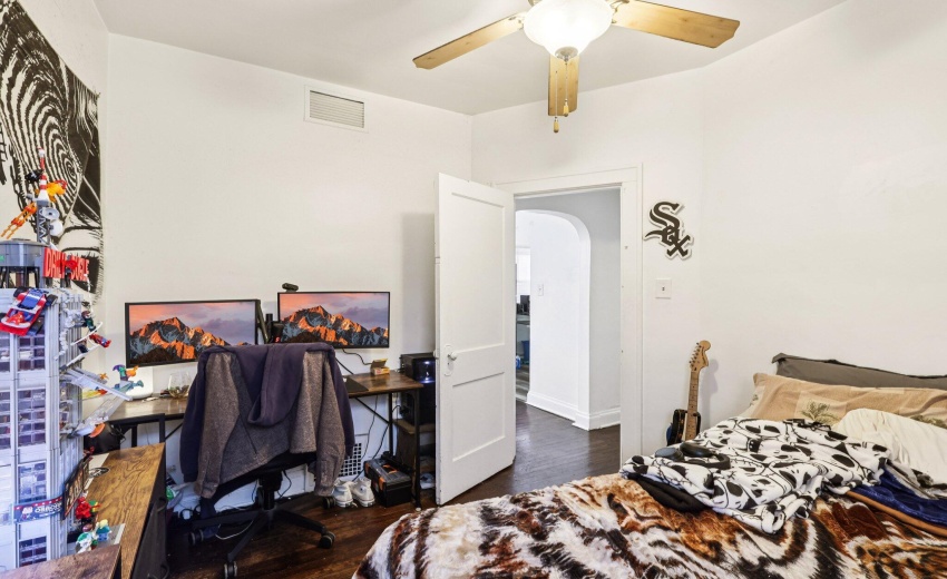 13-web-or-mls-W 41st Ave-S1211-013