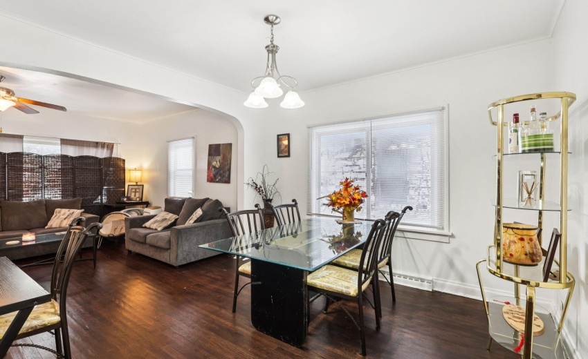 9-web-or-mls-W 41st Ave-S1211-009