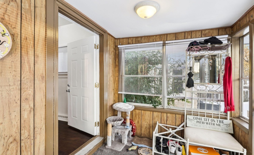 4-web-or-mls-W 41st Ave-S1211-004