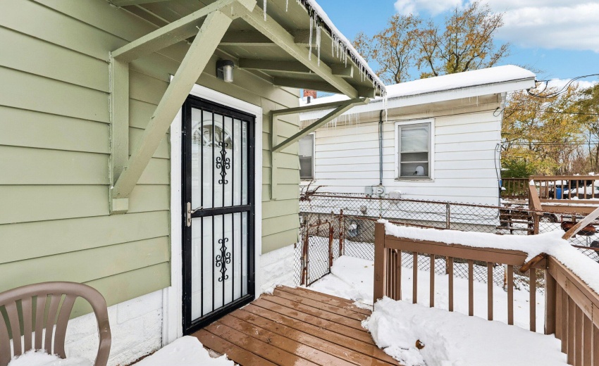 21-web-or-mls-W 41st Ave-S1211-021