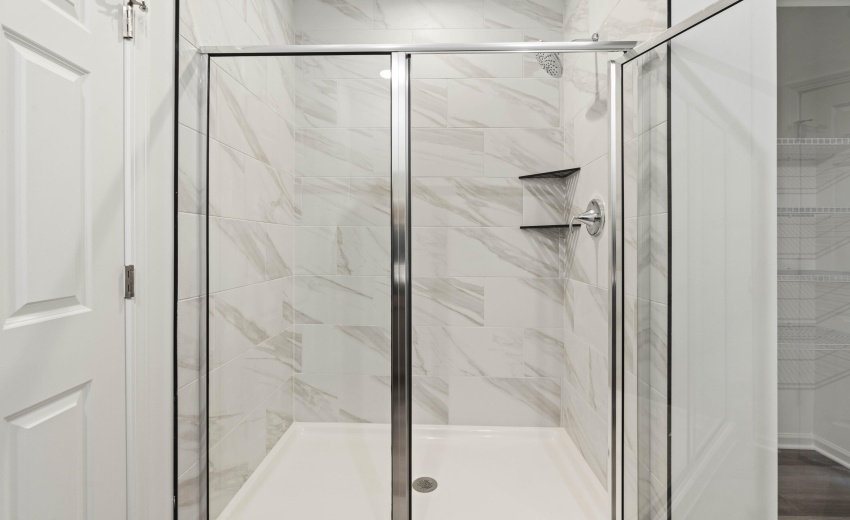 Saxony Primary shower