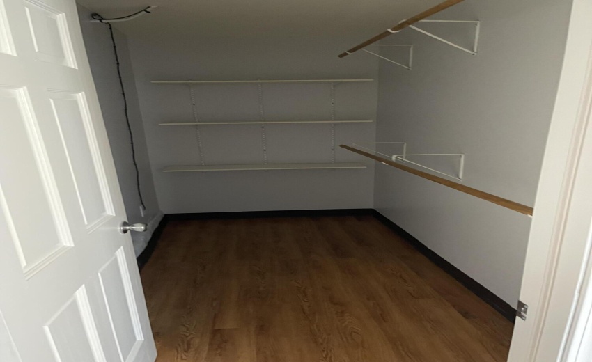 65F7ADD1-1038-4F9C-8563-7B587F24AB8C