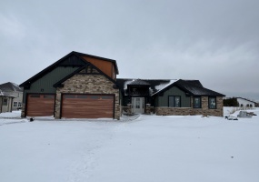 7342 Brookhaven Drive, Crown Point, Indiana, 4 Bedrooms Bedrooms, 9 Rooms Rooms,3 BathroomsBathrooms,Residential,For Sale,Brookhaven,NRA831329