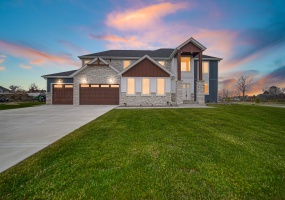 7382 Brookhaven Drive, Crown Point, Indiana, 5 Bedrooms Bedrooms, 9 Rooms Rooms,4 BathroomsBathrooms,Residential,For Sale,Brookhaven,NRA831349