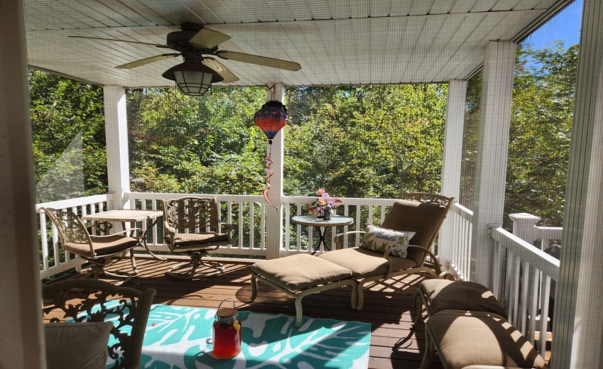 40 actual screened porch