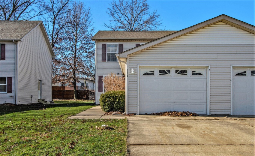 003_251128-682dearbornrd-25_816