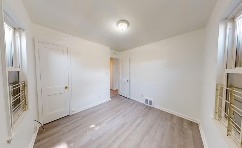 2537-Van-Buren-Pl-08262024_154239