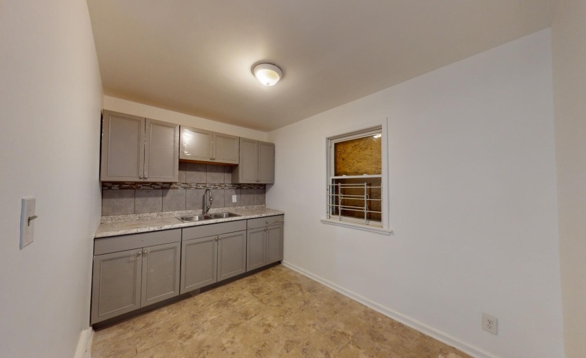 2537-Van-Buren-Pl-08262024_154512