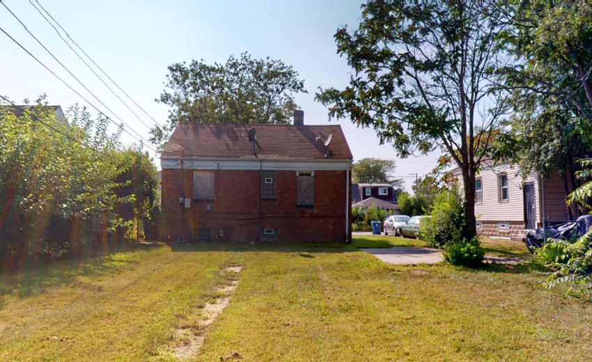 2537-Van-Buren-Pl-08262024_152838