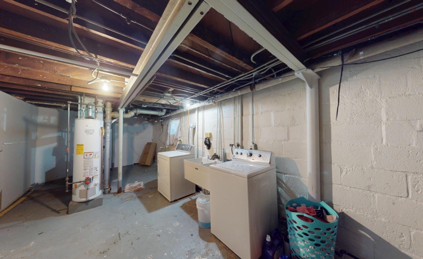 6832-Waveland-Ave-05302025_094941