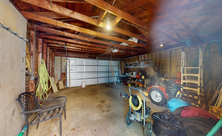 6832-Waveland-Ave-05302025_095834