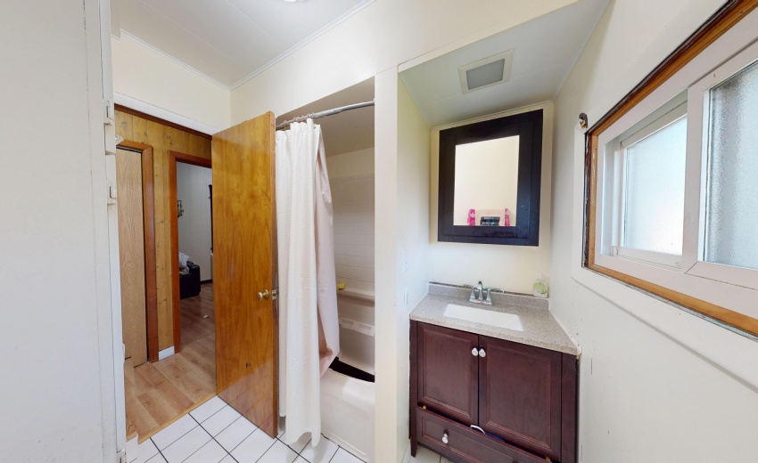 6832-Waveland-Ave-05302025_093723