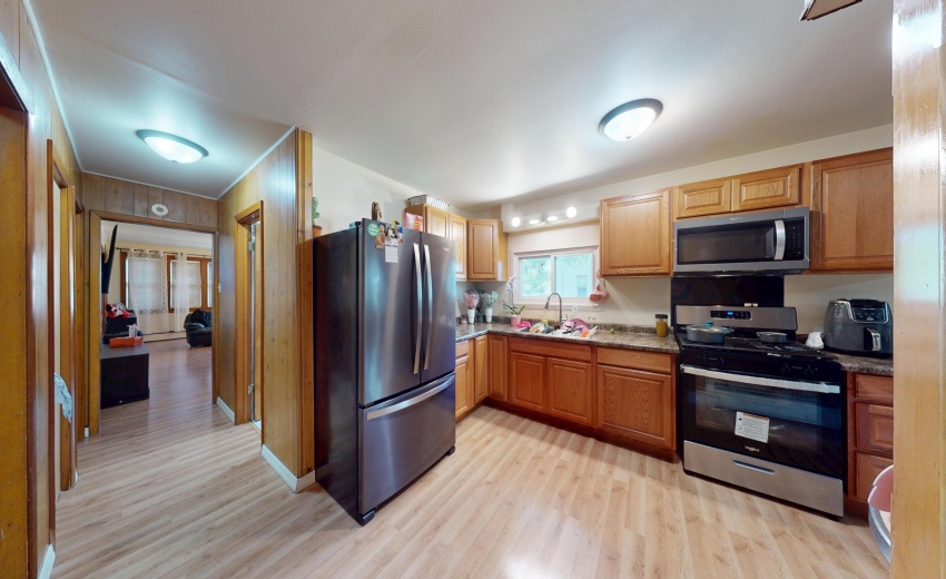 6832-Waveland-Ave-05302025_093939