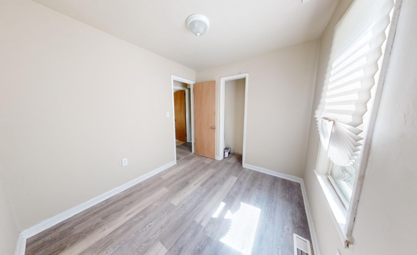 2420-Maryland-St-09162024_162533