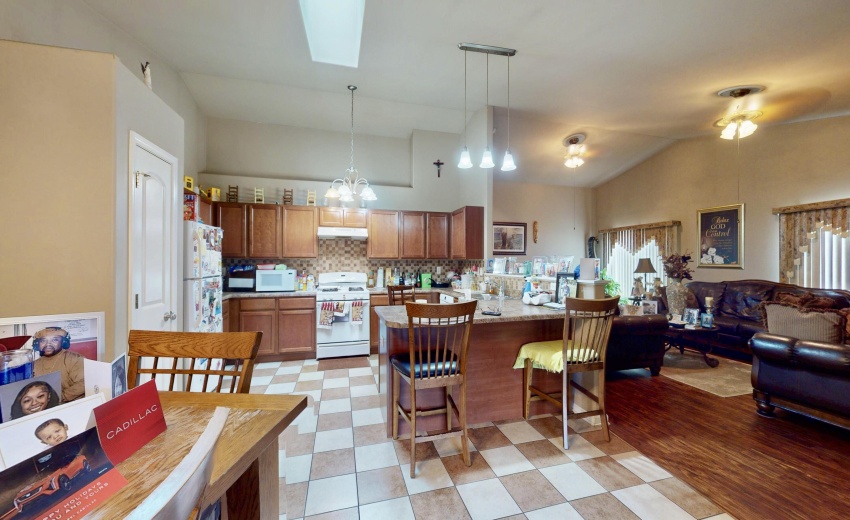 3782-W-70th-Pl-12022025_195302