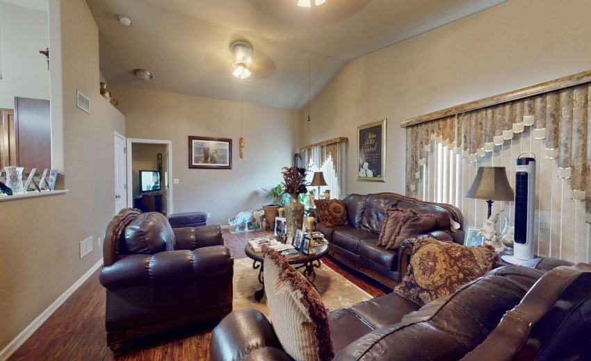 3782-W-70th-Pl-12022025_195834