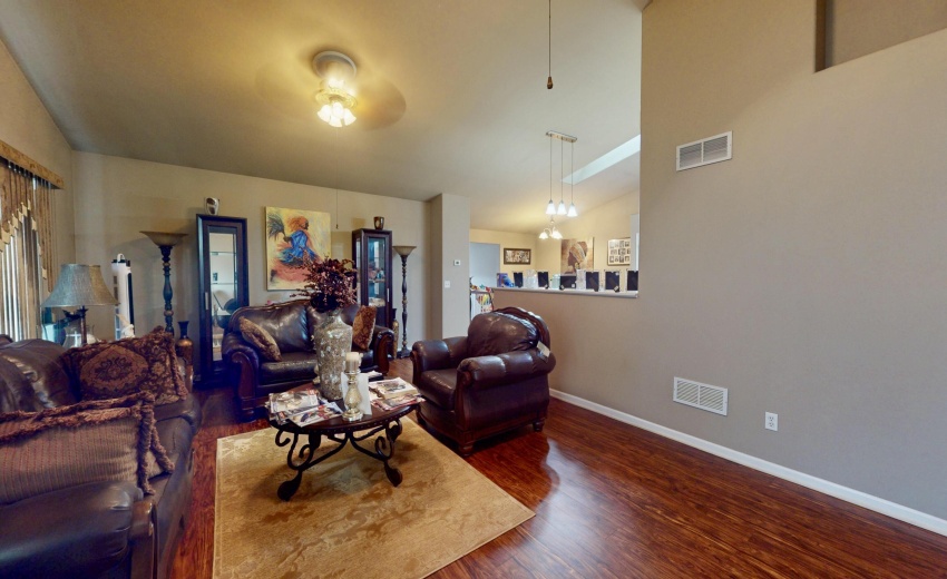 3782-W-70th-Pl-12022025_195920