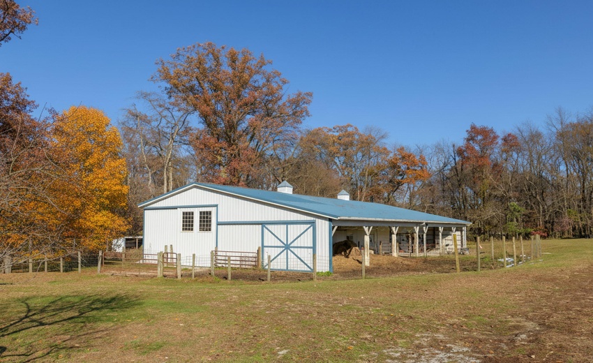Stable-Barn-Garage