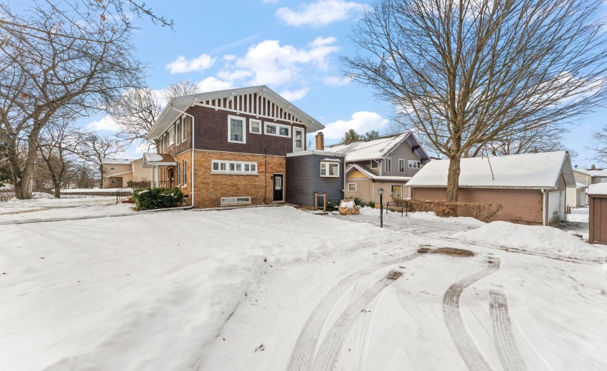 2-car Driveway