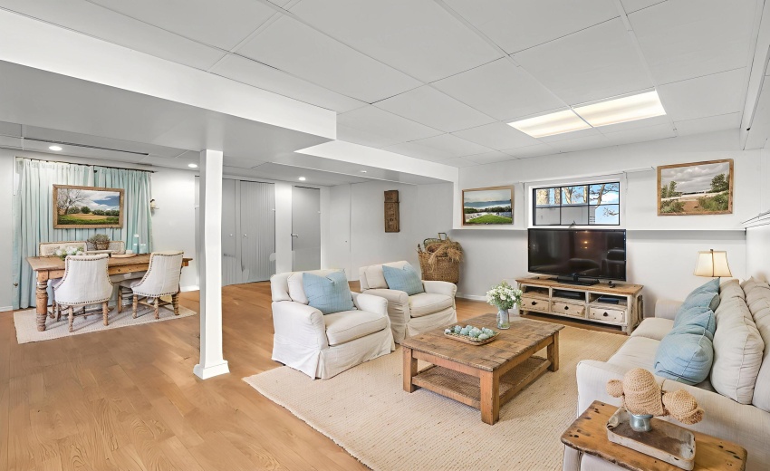 32-print-DSC02925 - Living Room - Farmho